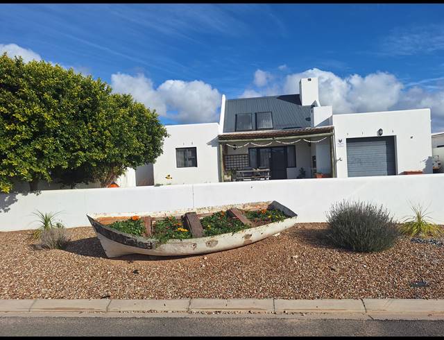 3 bed property for sale in GOLDEN MILE